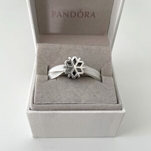 Pandora Polished Snowflake Charm